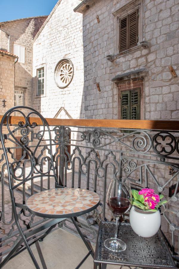 Sasha Di Cattaro - Old Town Lux Apartment エクステリア 写真